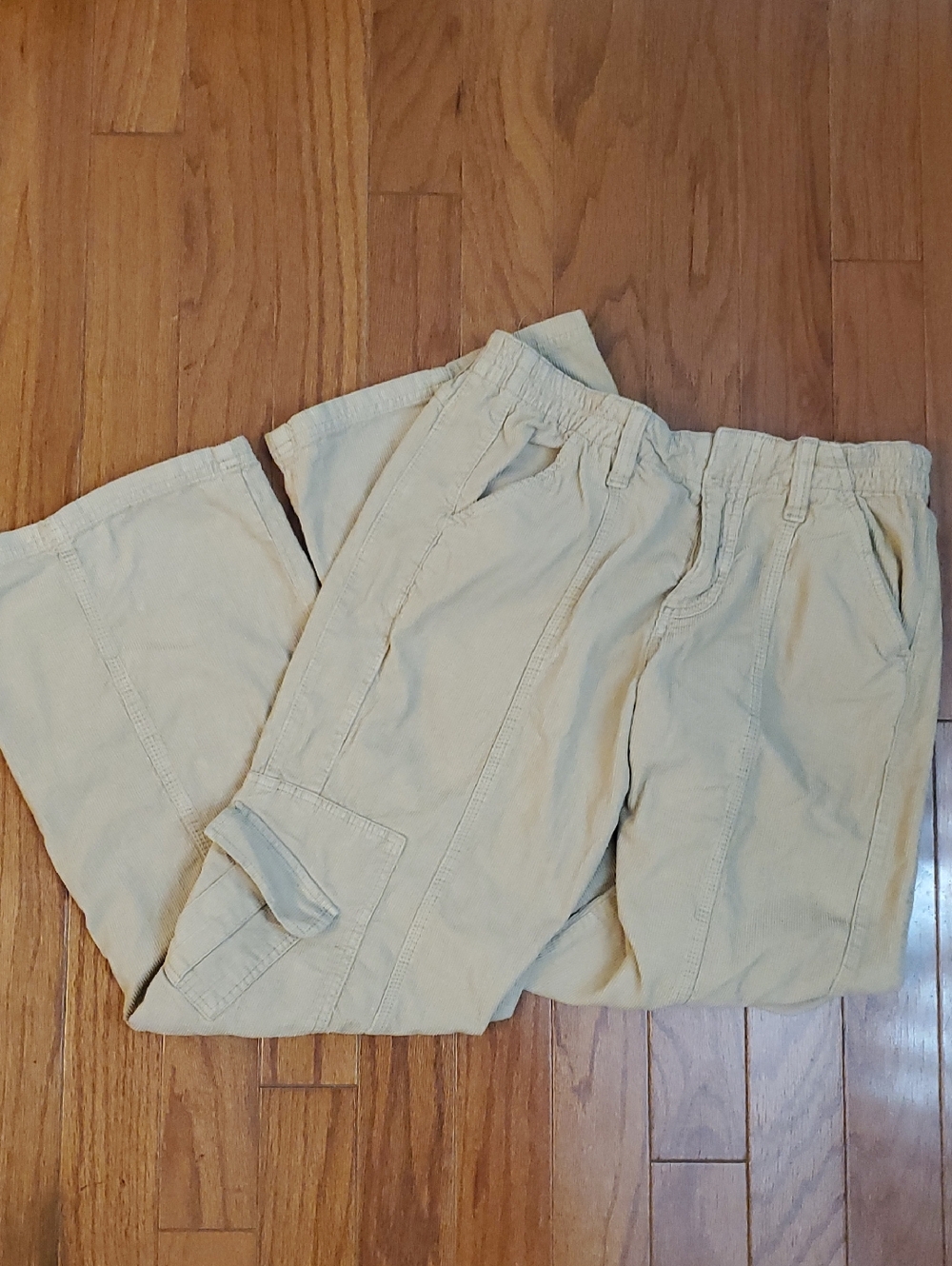 BDG Y2K Cargo pants Corduroy size Medium Tan